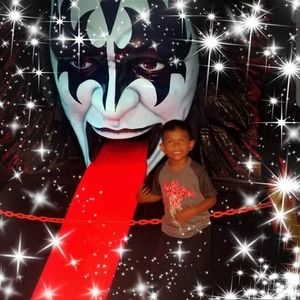 Meet your Posher, Adriana